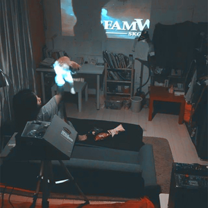 女生光溜溜图片视频马塞克
